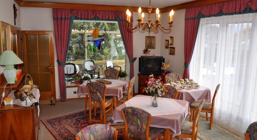Fruehstueckspension Haus Golker Seeboden Dış mekan fotoğraf